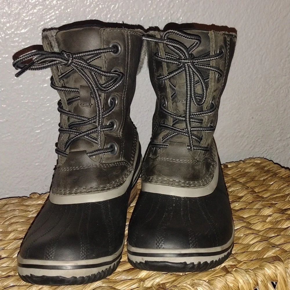 Sorel Slimpack II Lace up Winter Olive Green Gray Black Boots 7